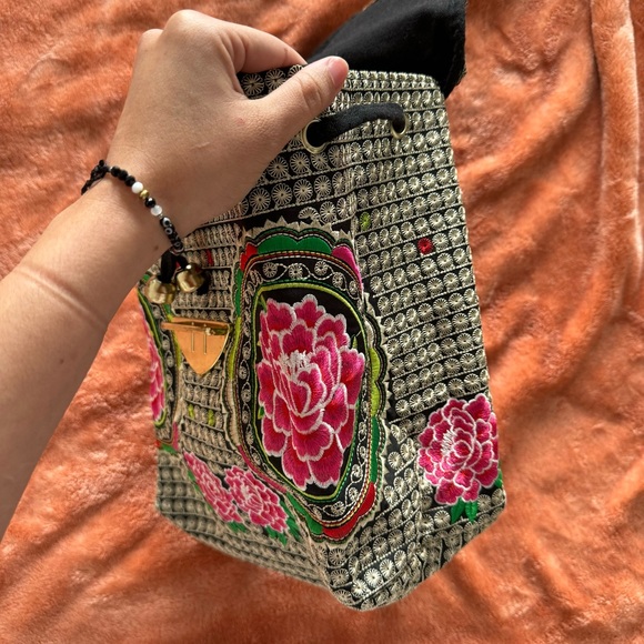 Floral Embroidered Backpack Boho Mexican Drawstring Satchel Multicolor - Picture 8 of 10